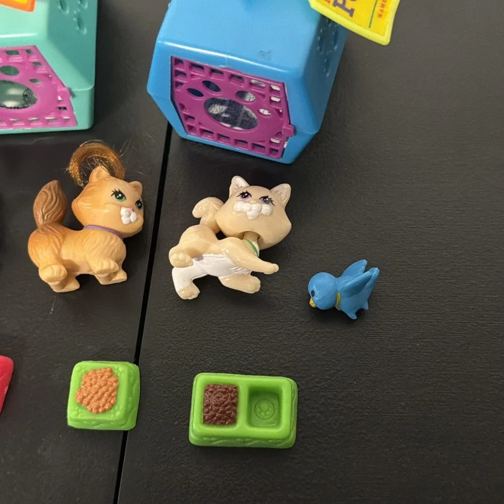 Vtg Kenner 1993 Littlest Pet Shop Perky Puppy Dog With Cozy Crate, Cats Lot